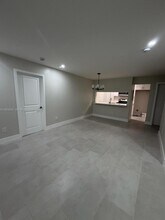 9716 Hammocks Blvd in Miami, FL - Building Photo - Building Photo