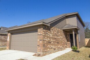 356 Upper Creek Dr in Willis, TX - Building Photo