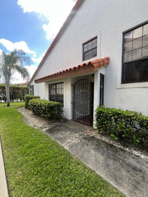 13501 Fountain View Blvd in Wellington, FL - Building Photo - Building Photo