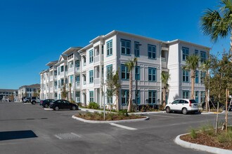 The Rosery in Largo, FL - Building Photo - Building Photo