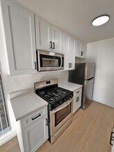 110 South Ave 22 in Los Angeles, CA - Foto de edificio - Building Photo