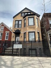 3527 S Damen Ave in Chicago, IL - Building Photo - Building Photo