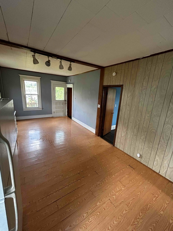 92 Farview St in Carbondale, PA - Building Photo - Building Photo