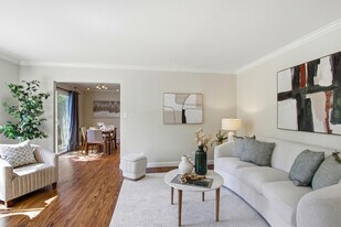 701 N Rengstorff Ave, Unit 20 in Mountain View, CA - Building Photo