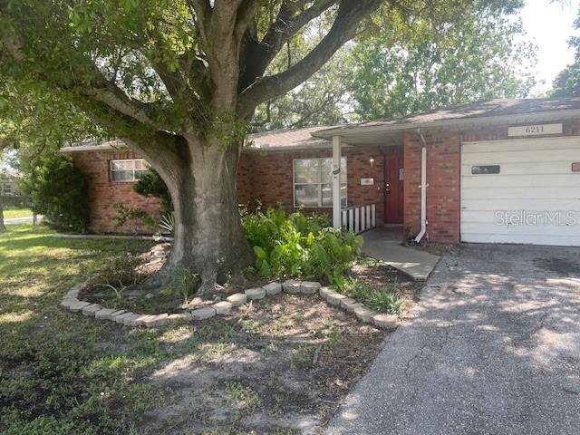 6211 55th St N in Pinellas Park, FL - Building Photo