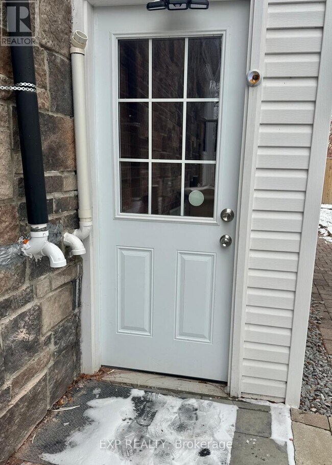 37 Joseph Aaron Blvd in Vaughan, ON - Building Photo - Building Photo