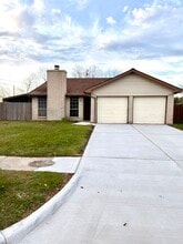 16354 Villaret Dr in Houston, TX - Building Photo - Building Photo