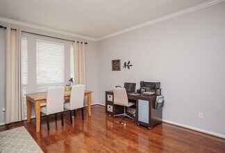 16531 Village View Trail in Sugar Land, TX - Foto de edificio - Building Photo