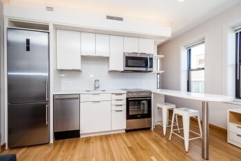 125 Mount Auburn St, Unit 2 in Cambridge, MA - Building Photo