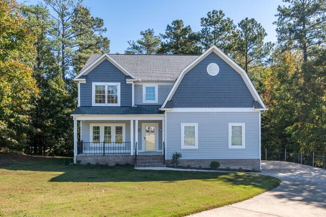 property at 5001 Dampier Ct