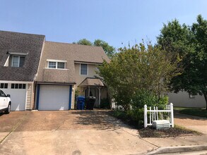 605 Masefield Cir in Virginia Beach, VA - Building Photo - Building Photo