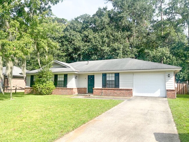 property at 4 Mulberry Ct