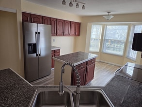 6067 Abbey Church Rd in Dublin, OH - Foto de edificio - Building Photo