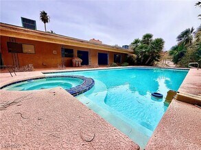 3115 Duneville St in Las Vegas, NV - Building Photo - Building Photo
