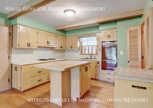 10405 E 79 Terrace in Raytown, MO - Building Photo - Building Photo