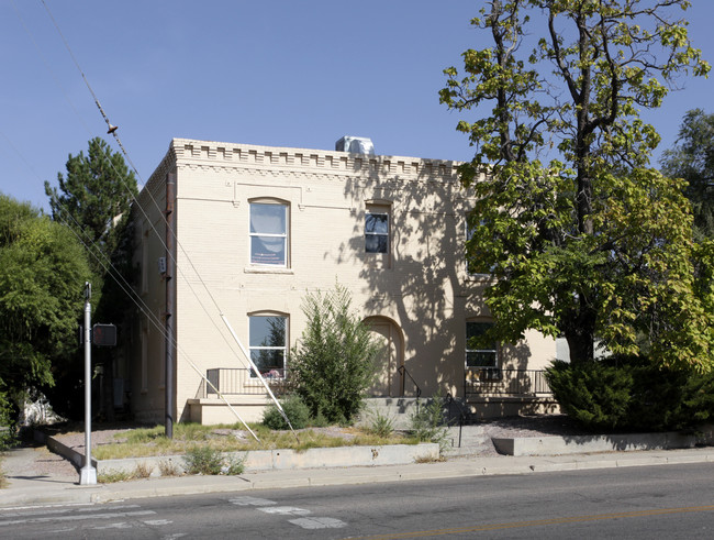 525 W 8th St in Pueblo, CO - Building Photo - Building Photo