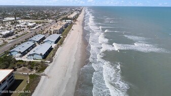1923 Jimmy Buffett Mem Hwy in Indian Harbour Beach, FL - Building Photo