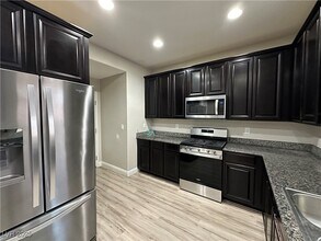 7703 Peaceful Trellis Dr in Las Vegas, NV - Building Photo - Building Photo