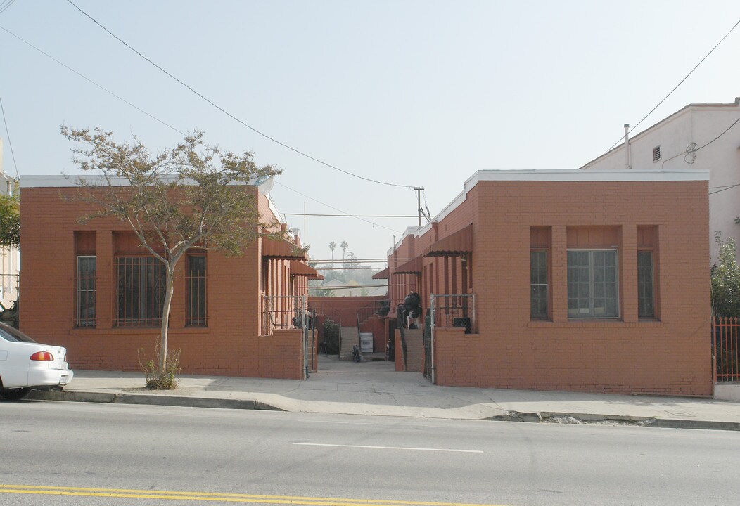 246-248 N Alvarado St in Los Angeles, CA - Building Photo