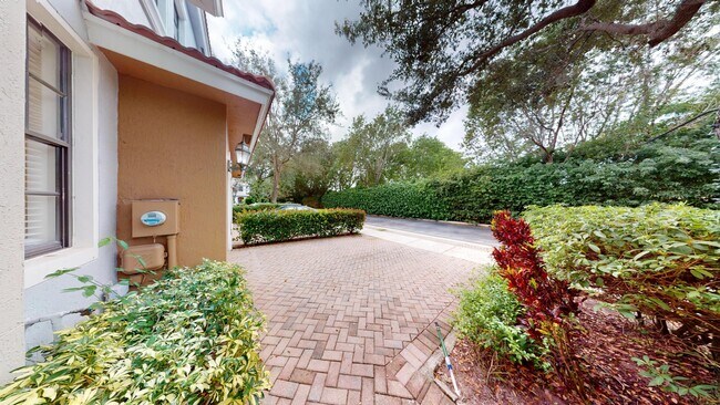 235 Chrystie Cir in Delray Beach, FL - Building Photo - Building Photo