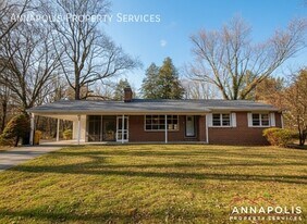 817 Cedarcroft Dr in Millersville, MD - Building Photo