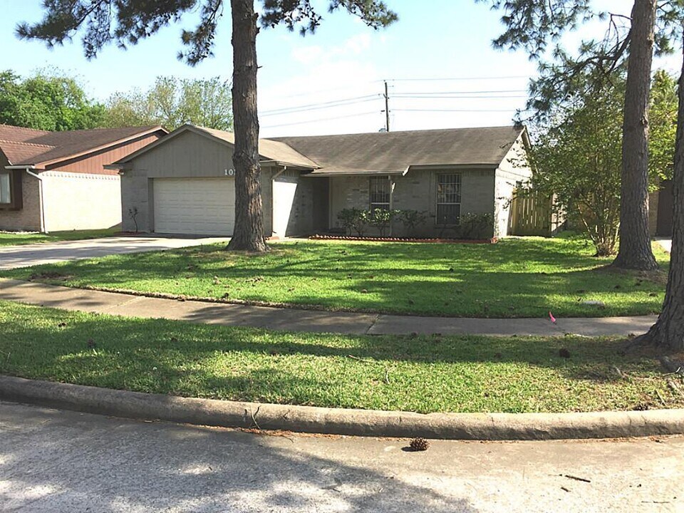 10135 Fernstone Ln Photo