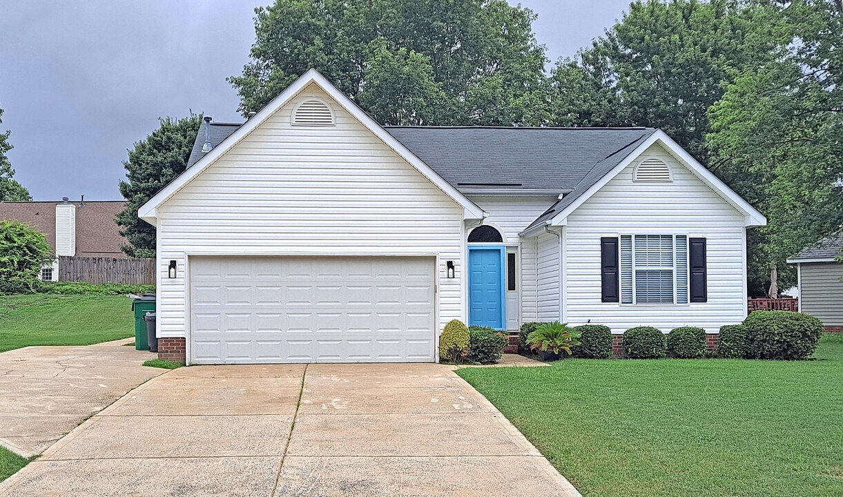 15008 Copper Ridge Trail in Charlotte, NC - Building Photo