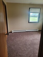 645 Pasadena Ave, Unit 2W in Beecher, IL - Foto de edificio - Building Photo