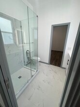 1023 E 27th St in Los Angeles, CA - Building Photo - Building Photo