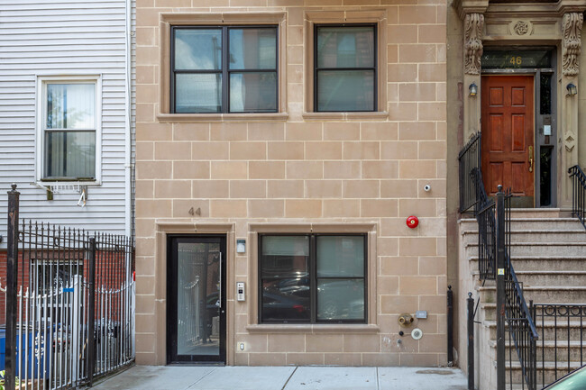 44 W 128th St in New York, NY - Building Photo - Building Photo