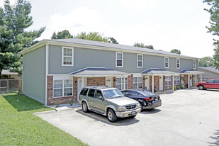 2764 N Valencia Ave in Fayetteville, AR - Building Photo