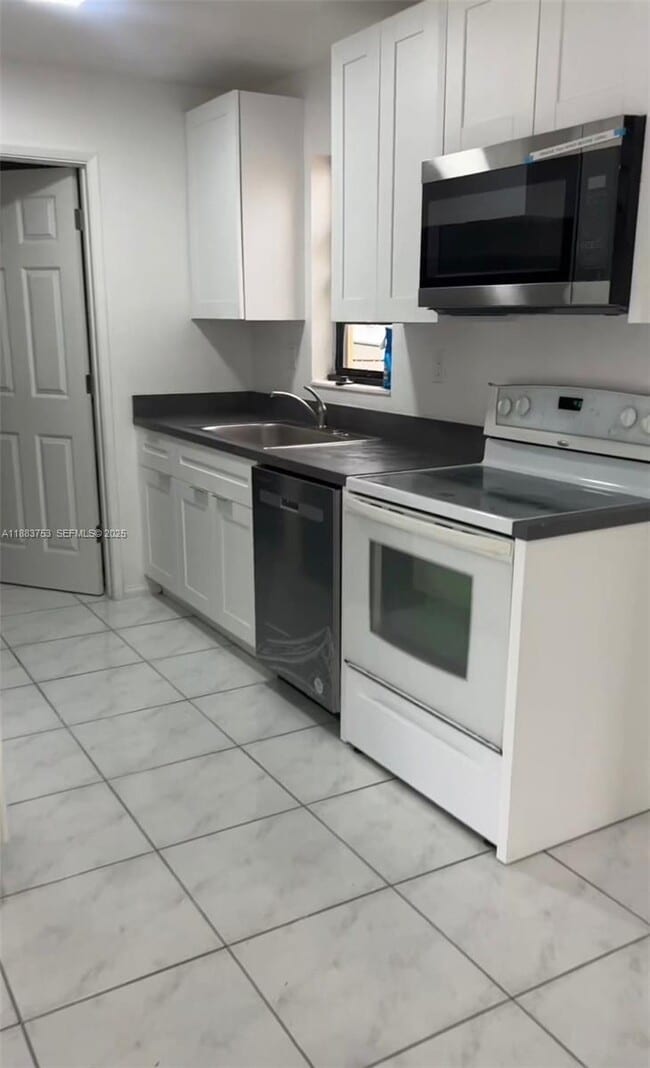 1772 NW 34th Ave in Fort Lauderdale, FL - Building Photo - Building Photo