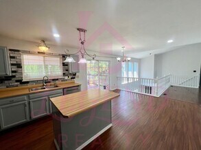 12 Royalltrail Ct in O'Fallon, MO - Building Photo - Building Photo