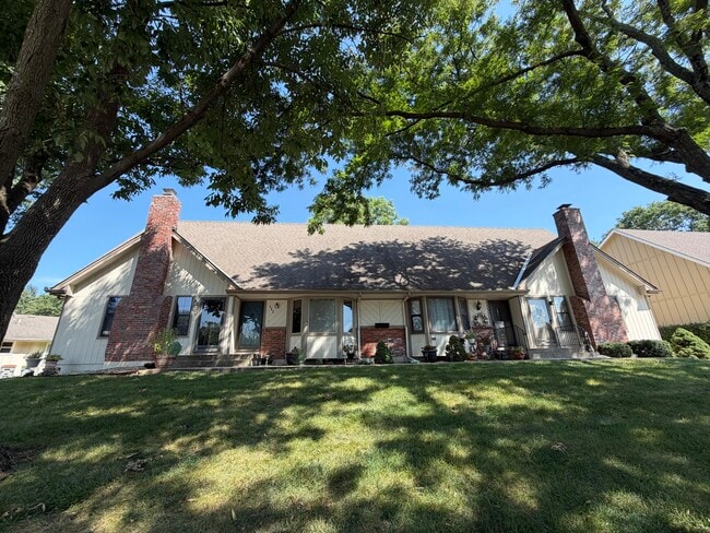 property at 111 SW Donovan Rd