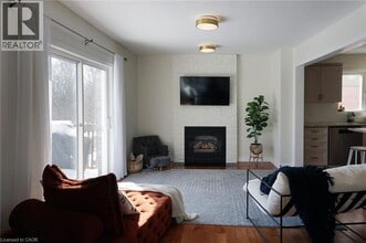 15 Oliver Ct in Kitchener, ON - Building Photo - Building Photo