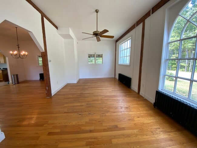 143 Peters Ln in Middlefield, CT - Building Photo - Building Photo