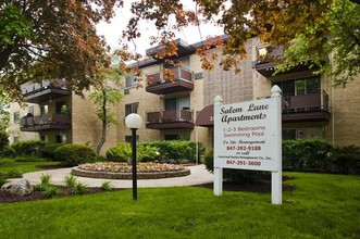 Salem Lane Apartments in Arlington Heights, IL - Building Photo - Building Photo