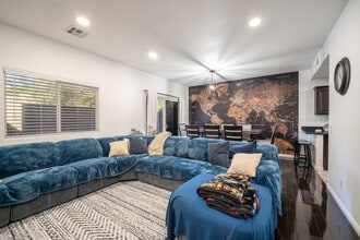 14557 Cambria Way in Los Angeles, CA - Building Photo - Building Photo