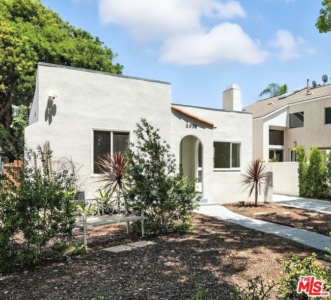 property at 2010 Glendon Ave