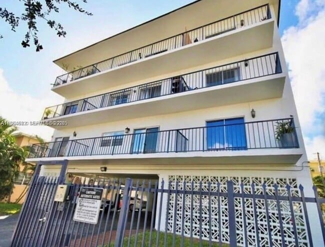 property at 1960 Marseille Dr