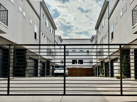 4934 Zuma Ct in Dallas, TX - Building Photo