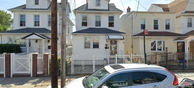 property at 101-50-101131 131st St