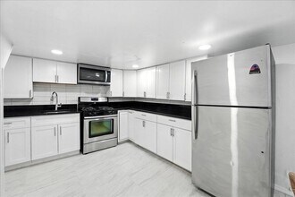 283 Griffith St in Jersey City, NJ - Building Photo - Building Photo