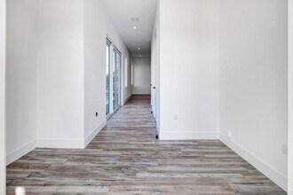 2004 SW 15th Ave in Fort Lauderdale, FL - Foto de edificio - Building Photo