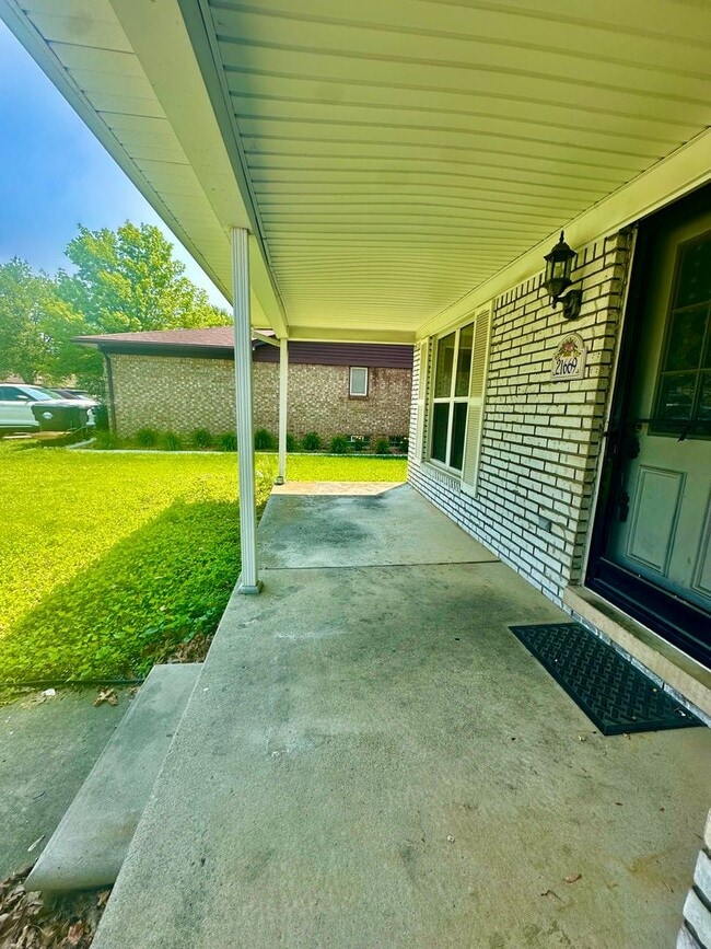 21669 Tulipwood St in Trenton, MI - Building Photo - Building Photo