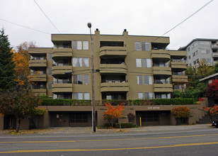 Dexter Place Condominiums in Seattle, WA - Building Photo - Building Photo