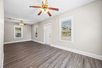 705 Madison St in Cleburne, TX - Building Photo - Building Photo