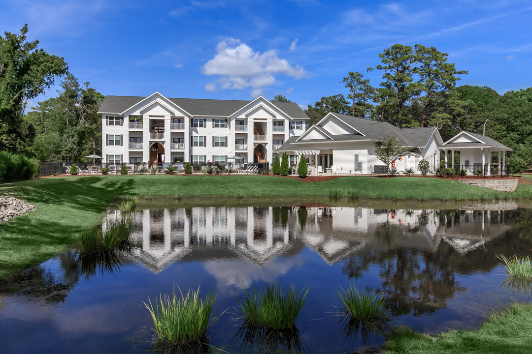 Arbor Trace in Wilmington, NC - Building Photo