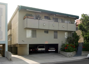 936 N Orange Grove Ave in West Hollywood, CA - Building Photo