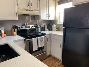 6702 S Independence St in Littleton, CO - Building Photo - Building Photo